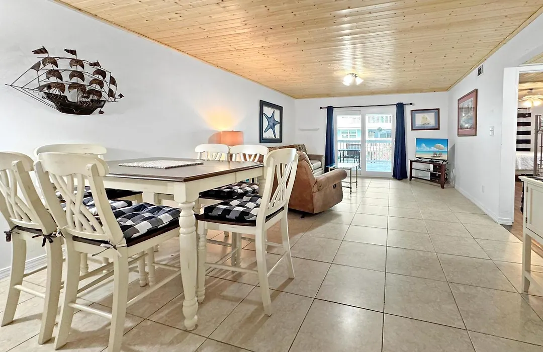 Lagoon Run 106 By Albvr, Waterfront Relaxation Meets Beachfront Convenience-1